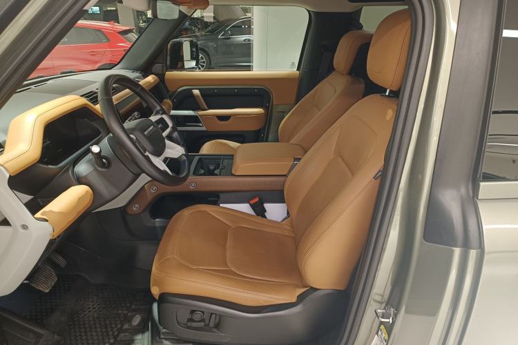 Used Land Rover Defender 2023 Revised Version 90 3.0T P400 Dark Edition