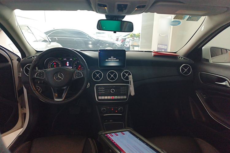 Used Mercedes-Benz GLA 2017 GLA 220 4MATIC Fashion Model
