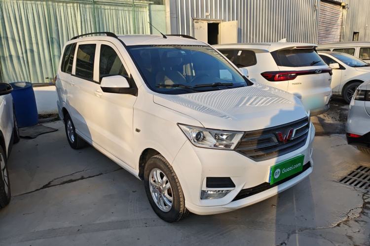 Used Wuling Hongguang 2019 1.5L S Standard Version China VI LAR
