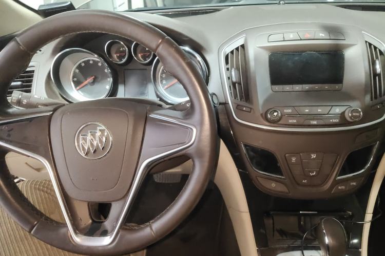 Used Buick Regal 2014 2.0L Leading Fashion Edition