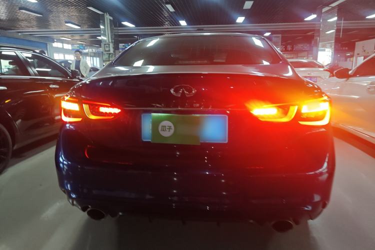 Used Infiniti Q50L 2018 2.0T Enjoyment Version China VI Standard
