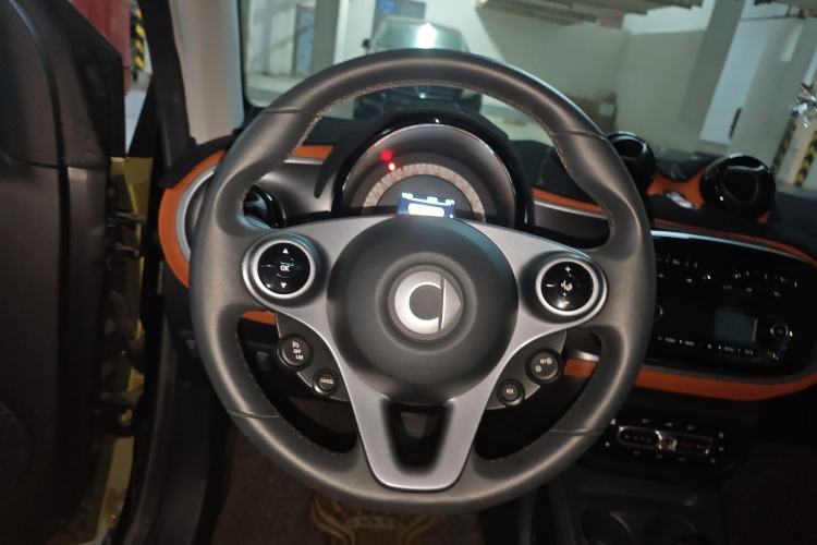 Used  fortwo 2015 1.0L 52 kW Hardtop Passion Edition