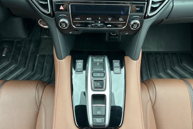 Used Honda UR-V 2020 370TURBO Two-Wheel Drive Luxury Edition