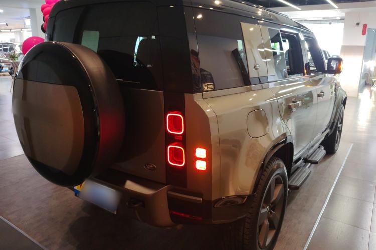 Used Land Rover Defender 2023 Facelift 110 3.0T P400 X-DYNAMIC HSE