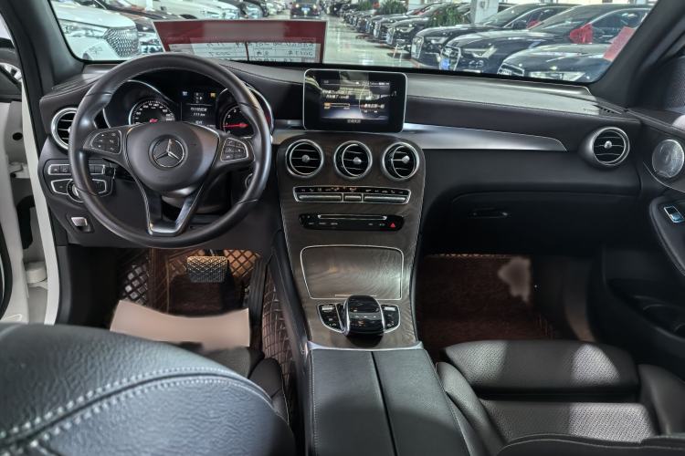 Used Mercedes-Benz GLC 2017 GLC 300 4MATIC Sport Edition
