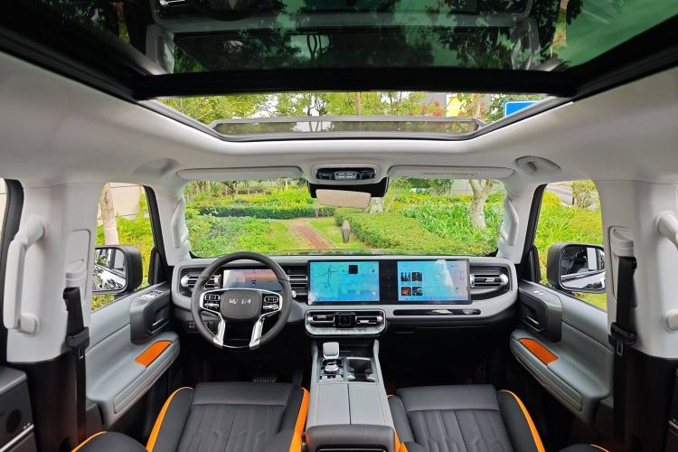 Used Beijing Auto BJ40 2024 2.0T All-New Urban Hunter Edition Chivalrous Style
