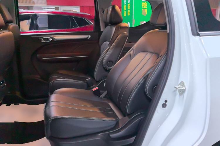 Used GAC Trumpchi M6 2023 PRO 270T DCT Luxury Edition
