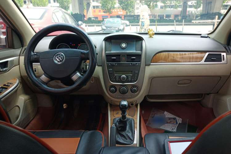 Used Buick Excelle 2015 1.5L Manual Classic Trim
