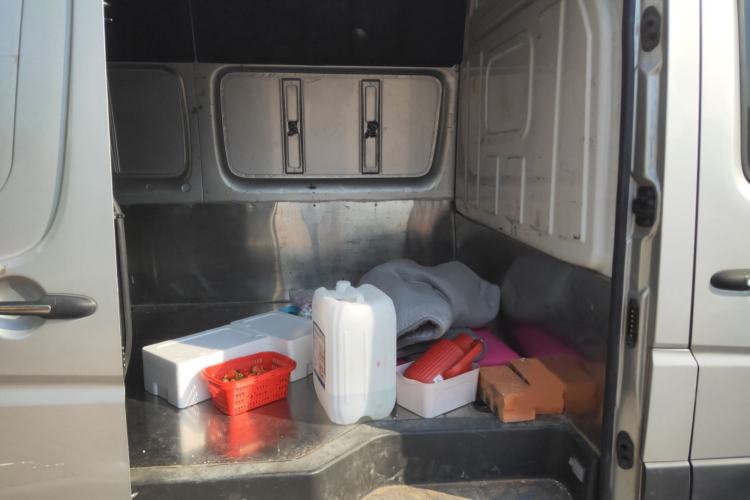 Used Foton Toano 2024 Tuyano Pro Van 2.5T Manual Rear-Wheel Drive Extended Wheelbase with Ultra-High Roof Dual Rear Tires 3-Seater Configuration