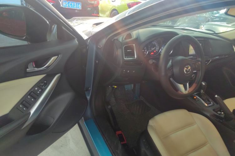 Used Mazda Atenza 2014 2.0L Blue Sky Luxury Edition