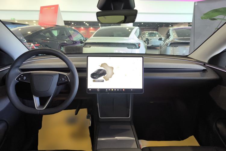 Used Tesla Model Y 2025 Rear-Wheel-Drive Version
