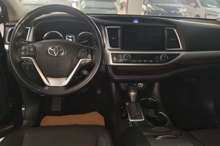 Used Toyota Highlander 2021 2.0T Four-Wheel Drive Luxury Edition 7 Seats
