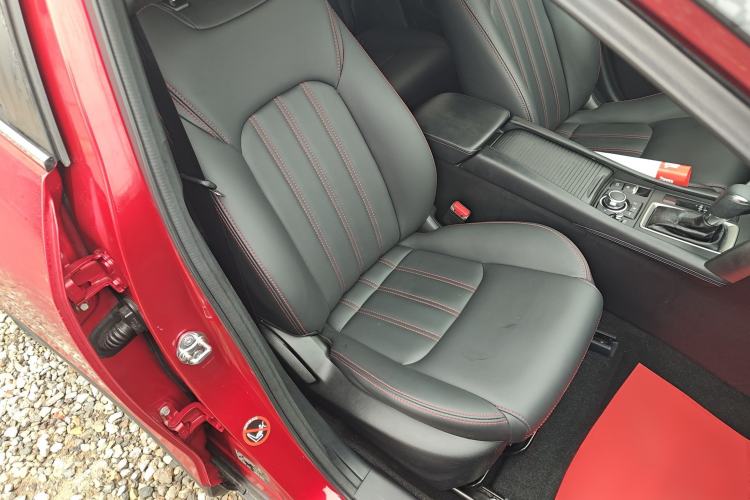 Used Mazda CX-4 2018 2.0L Automatic Two-Wheel Drive Blue Sky Dynamic Version China VI Standard
