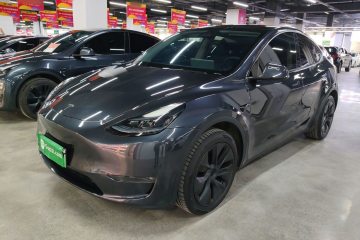 Used Tesla Model Y 2024 Long-Range All-Wheel-Drive Version