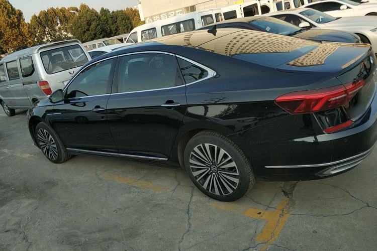Used Volkswagen Passat 2021 330TSI Luxury Edition

