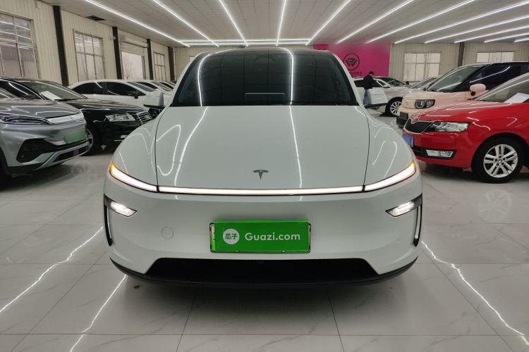 Used Tesla Model Y 2025 Rear-Wheel-Drive Version
