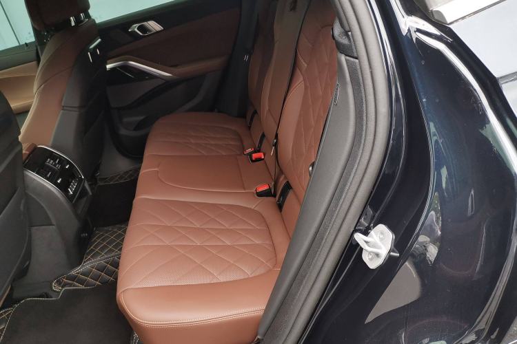 Used BMW X6 2023 xDrive40i M Sport Package