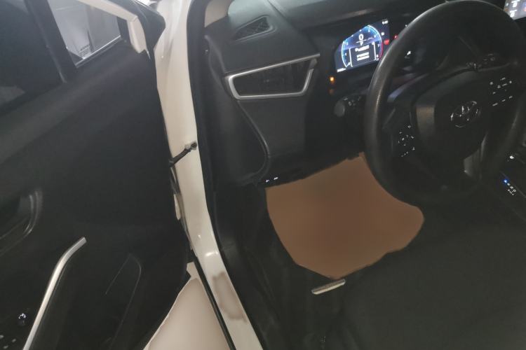 Used Toyota Corolla Cross 2023 Dual-Motor 2.0L Pioneer Edition
