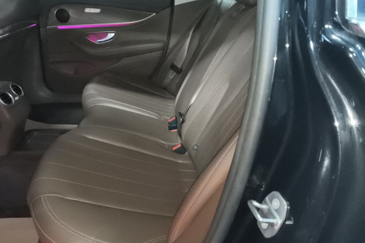 Used Mercedes-Benz E-Class 2019 E 260 L
