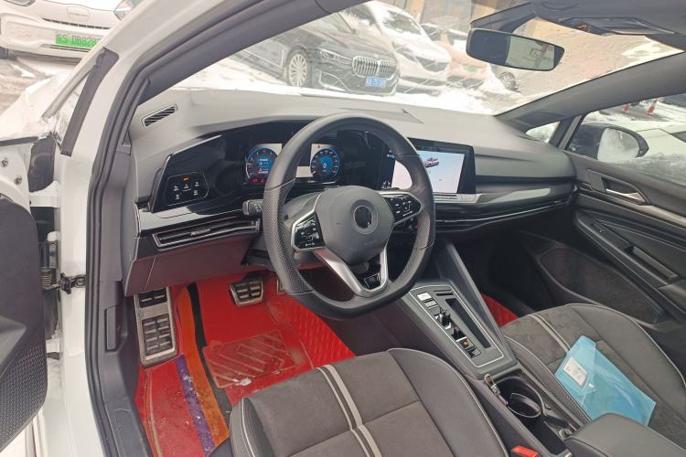 Used Volkswagen Golf 2023 Facelift 280TSI DSG R-Line Lite
