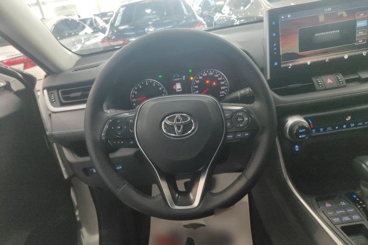 Used Toyota Wildlander 2020 2.0L CVT 4x4 Luxury Edition
