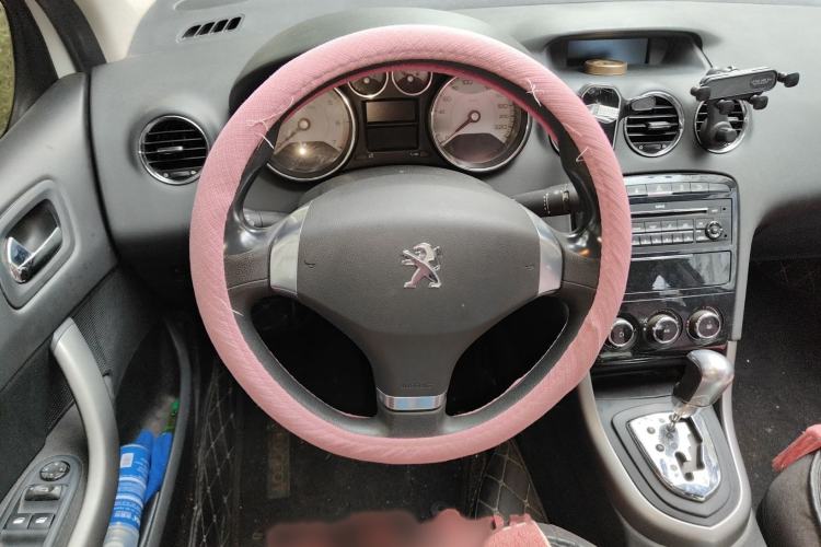 Used Peugeot 408 2013 2.0L Automatic Comfort Edition
