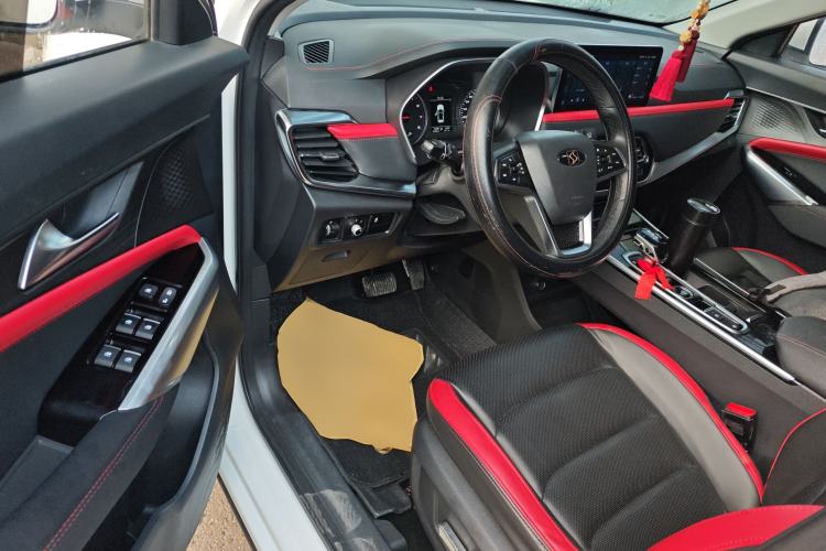 Used SOL X8 2021 300T DCT Luxury Smart Connect Edition 6 Seats
