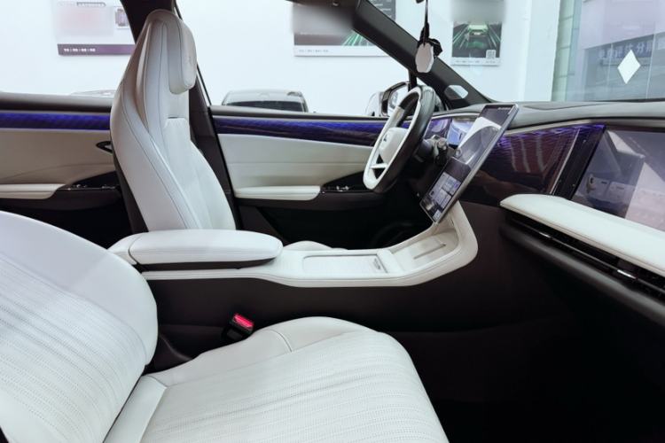 Used  L7 2023 1.5T 115 km Starship
