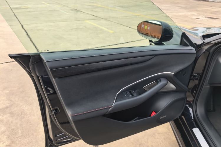 Used  SU7 2024 Rear-Drive Ultra-Long Range Advanced Pro-Level Intelligent Driving Version
