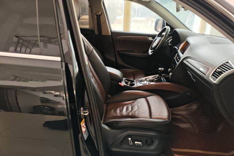 Used Audi Q5 2016 40 TFSI Comfort Model