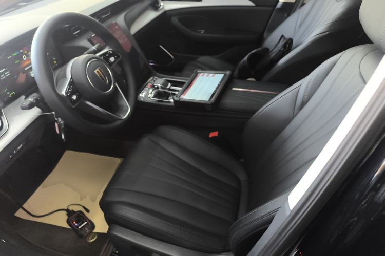 Used Hongqi H5 PHEV 2025 130 Super Hybrid Version
