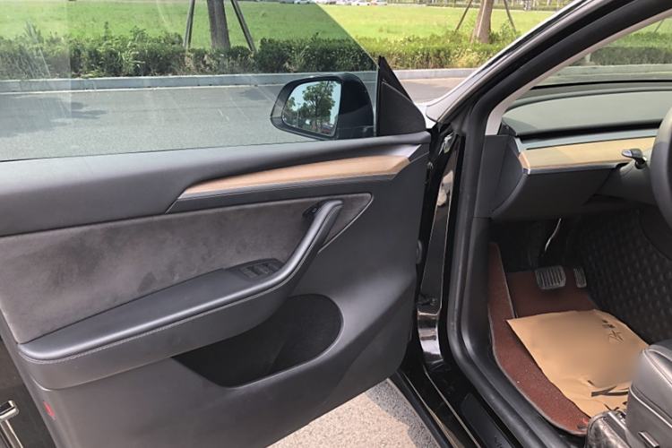 Used Tesla Model Y 2021 Standard Range Rear-Wheel Drive Version
