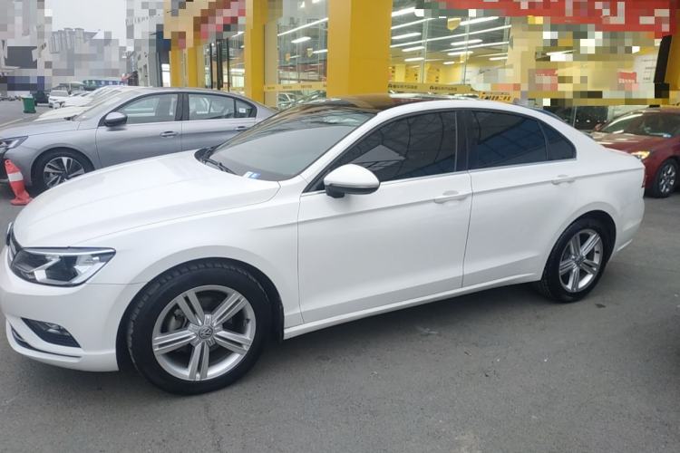 Used Volkswagen Lamando 2015 280TSI DSG Comfort Edition
