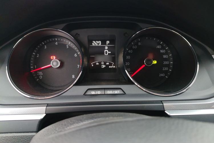 Used Volkswagen Bora 2016 1.6L Automatic Fashion Model
