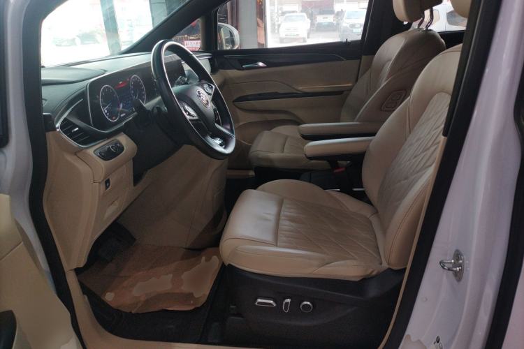 Used Buick GL8 2022 ES Land Cruiser 653T Luxury Model
