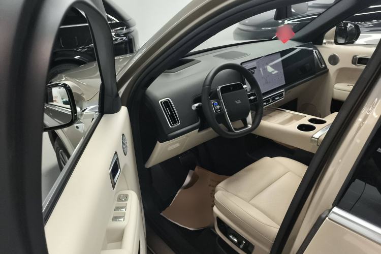 Used Li Auto L8 2024 Max
