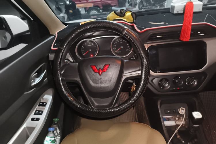 Used Wuling Hongguang 2021 1.5L S Comfort Edition LAR