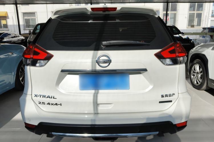 Used Nissan X-Trail 2019 2.5L CVT Smart Connect Luxury Edition 4WD
