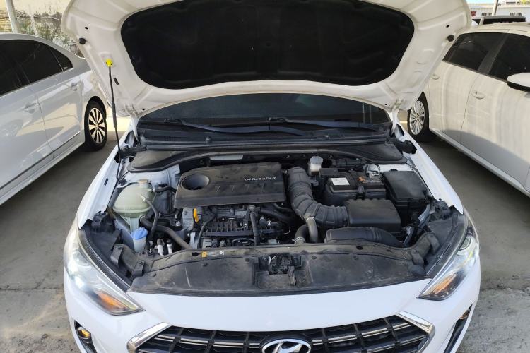 Used Hyundai Elantra 2019 1.4T Dual-Clutch Xuan Dong · Dynamic Model
