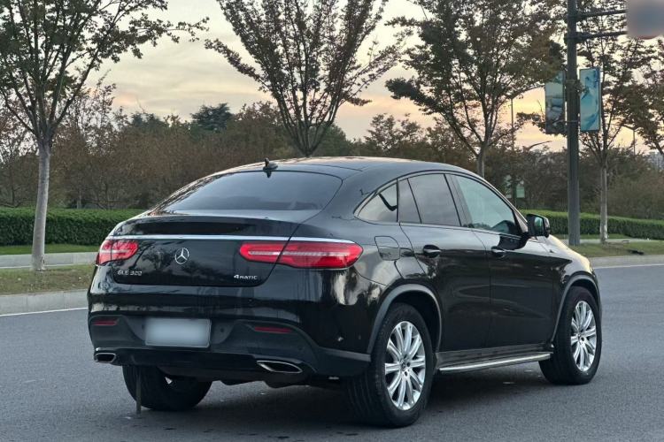 Used Mercedes-Benz GLE Coupe 2017 GLE 320 4MATIC Coupe SUV
