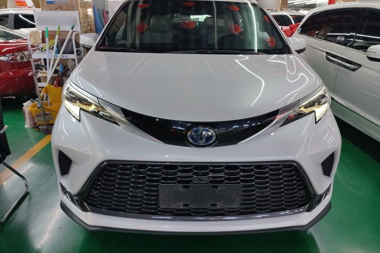 Used Toyota Granvia 2023 2.5L Hybrid Prestige VIP Edition