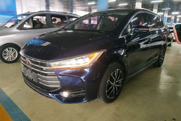 Used BYD Song MAX 2018 1.5T Automatic Smart Connect Elite Model with 6 Seats