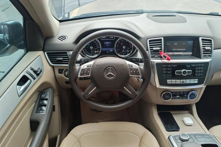 Used Mercedes-Benz M-Class 2014 ML 320 4MATIC