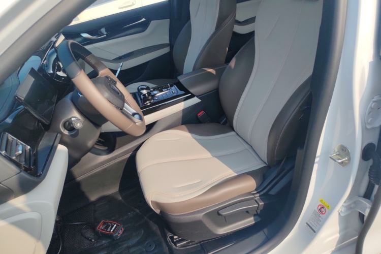 Used BYD Qin PLUS 2024 HONOR Edition DM-i 55KM Leading Model
