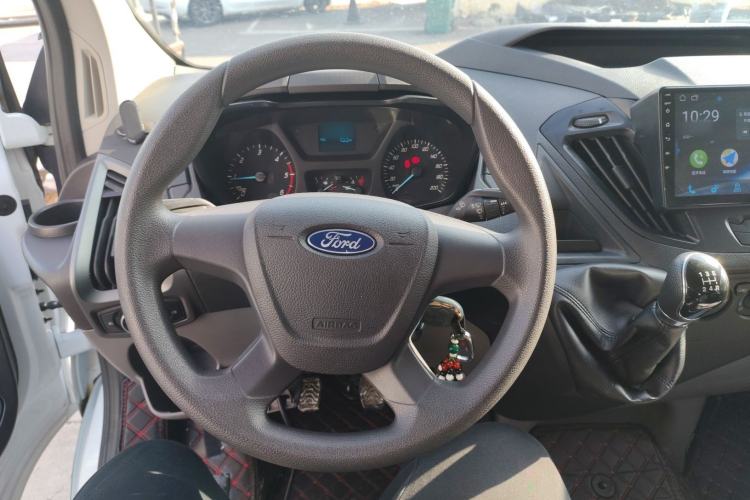 Used Ford Transit 2019 2.0T Diesel Multi-Purpose Commercial Vehicle Short Wheelbase Mid-Roof Design 6-Seater China VI Standard
