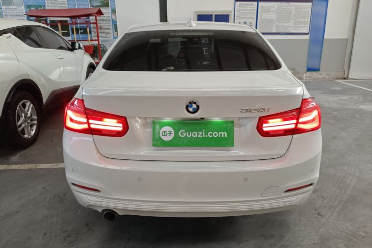 Used BMW 3 Series 2016 320i Fashion Model