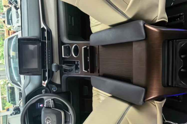 Used Toyota Sienna 2023 2.5L Hybrid Comfort Edition