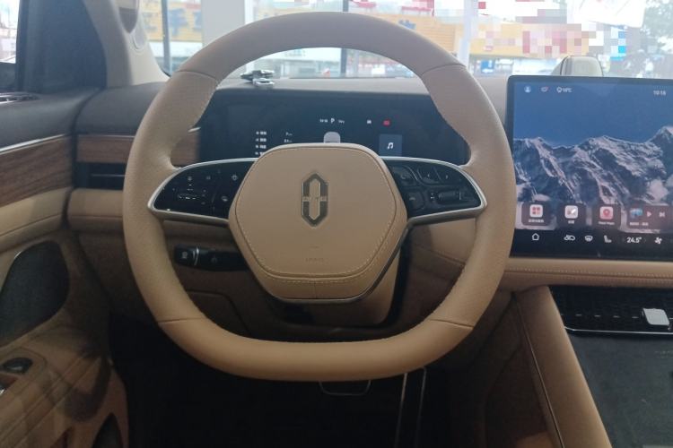 Used Hima AITO M7 2024 1.5T Rear-Drive Plus Version 6 Seats
