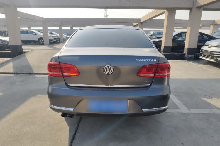 Used Volkswagen Magotan 2013 1.8TSI Premier Model
