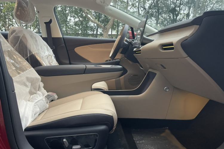 Used Hongqi Tiangong 05 2025 550 Smart Selection
